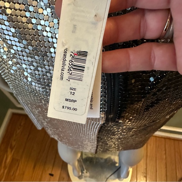 - Alice + Olivia - $795 Ally Metallic Faux Wrap Dress, Black and Silver, Size 12 - Picture 15 of 16